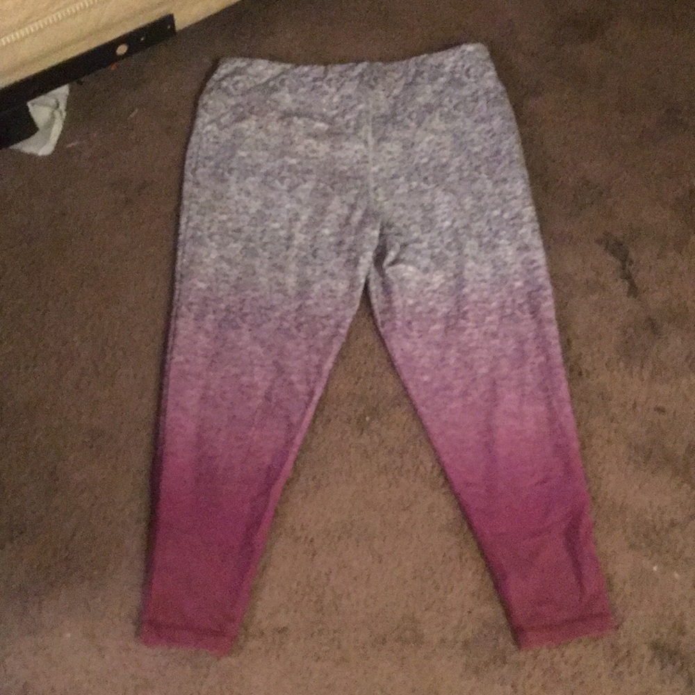 Ombré gray and pink leggings